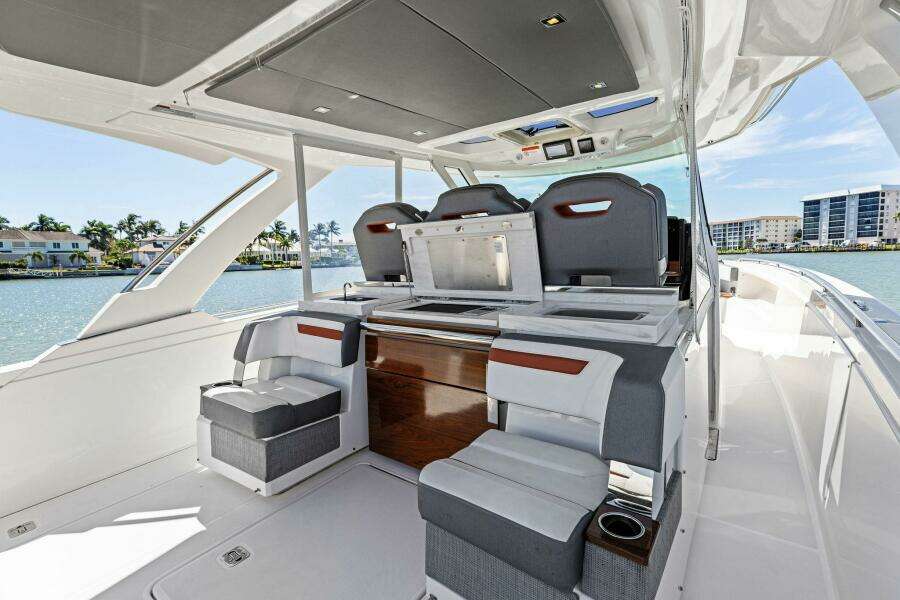 Luna B 38ft Tiara Yachts Yacht For Sale