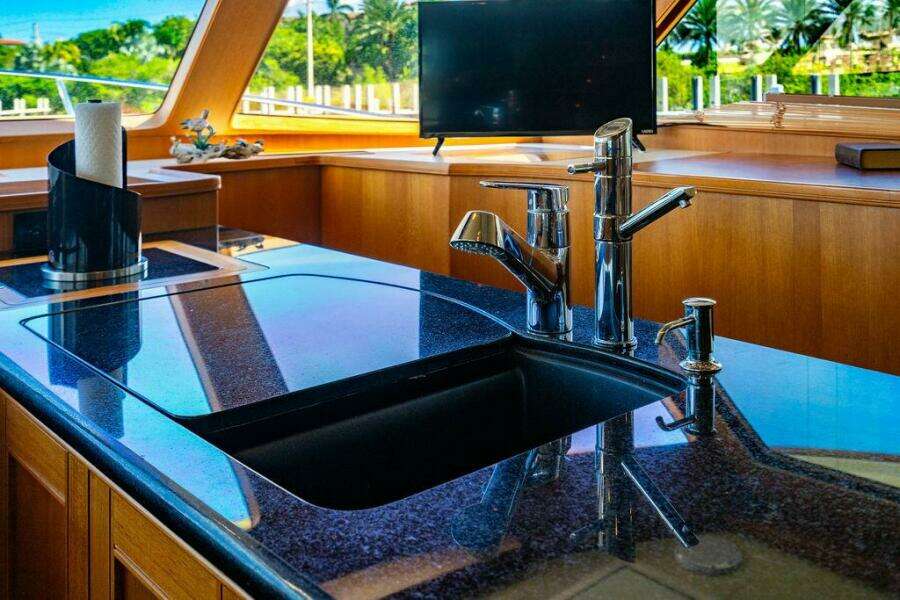 66ft Marlow Yacht For Sale