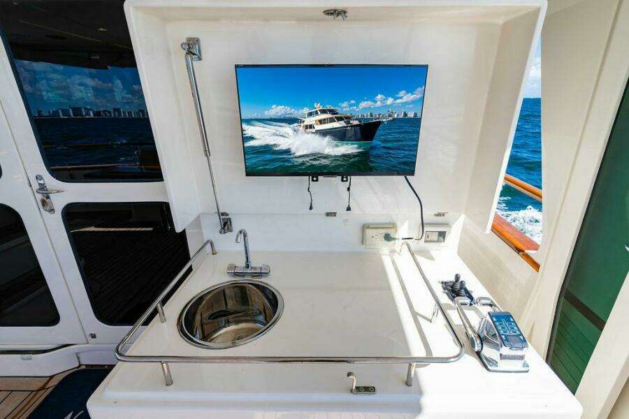 66ft Marlow Yacht For Sale