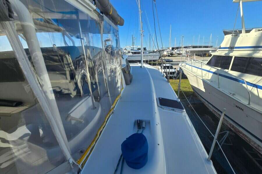 2006-dolphin-460-sail-9981402-20251020133035143-4