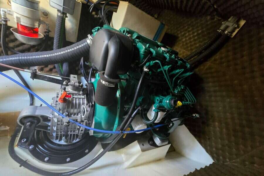 2006-dolphin-460-sail-9981402-20251020134730241-1