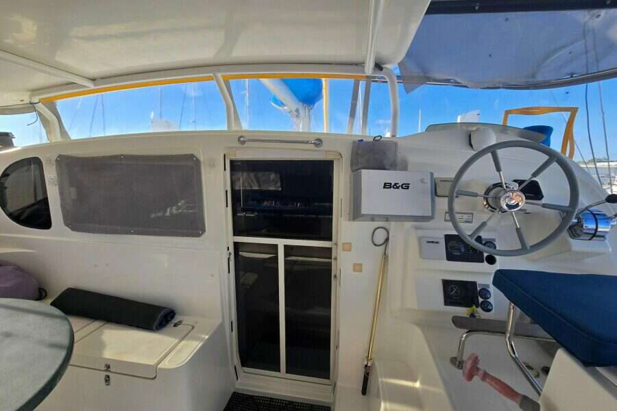 2006-dolphin-460-sail-9981402-20251020133654719-4