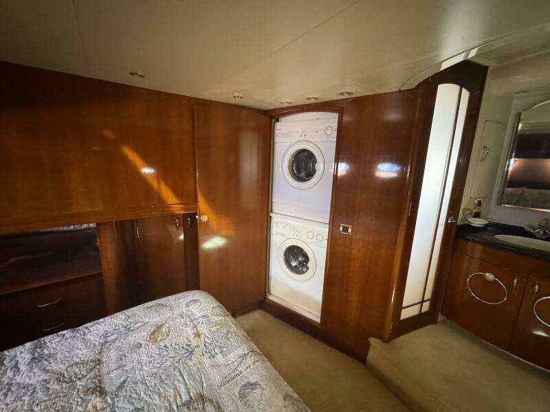 Sea Eagle 57ft Carver Yacht For Sale