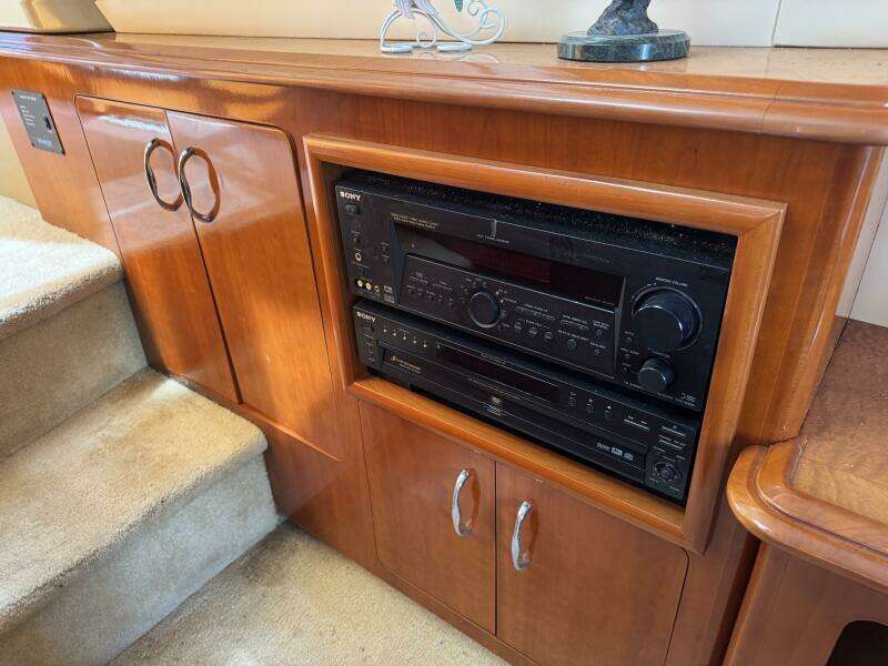 Sea Eagle 57ft Carver Yacht For Sale