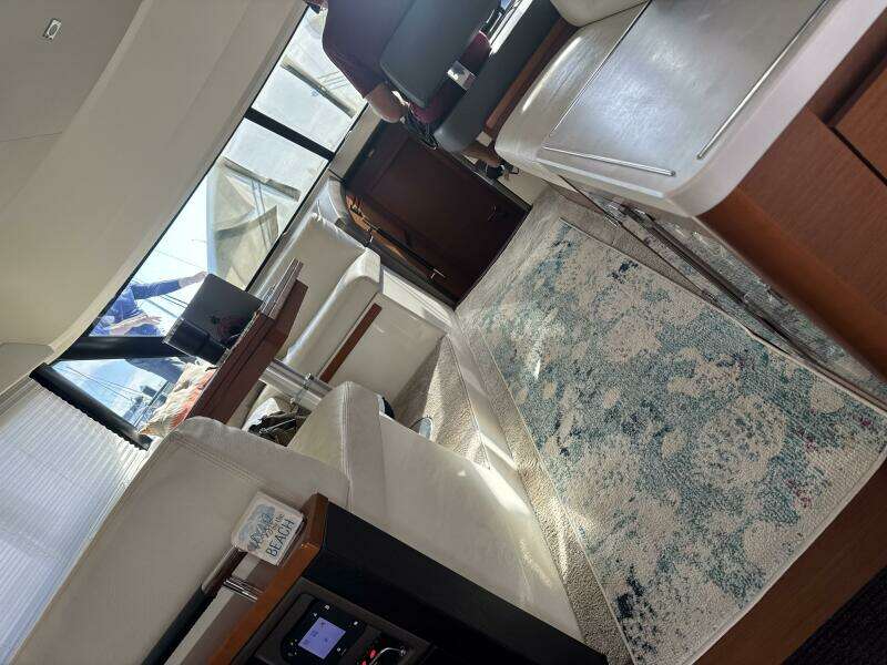 40ft Manta Yacht For Sale