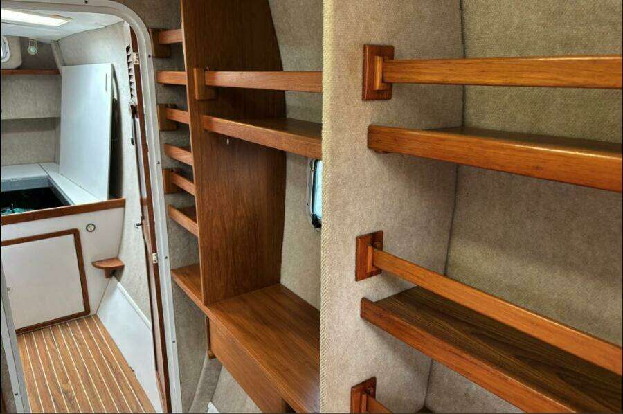 40ft Manta Yacht For Sale