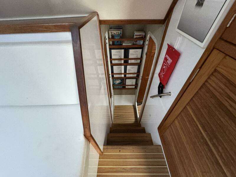 40ft Manta Yacht For Sale