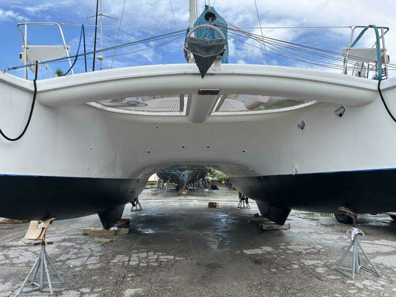 40ft Manta Yacht For Sale