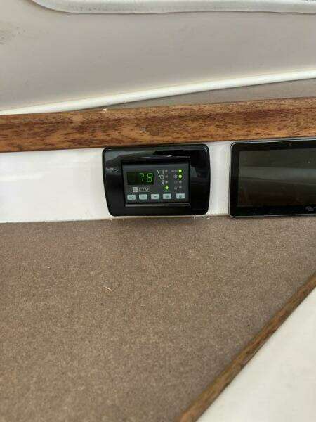 40ft Manta Yacht For Sale