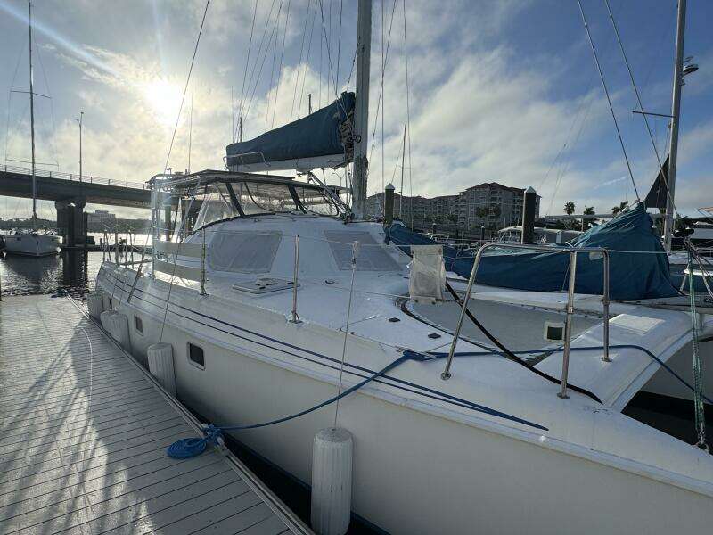 40ft Manta Yacht For Sale
