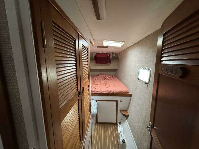 40ft Manta Yacht For Sale