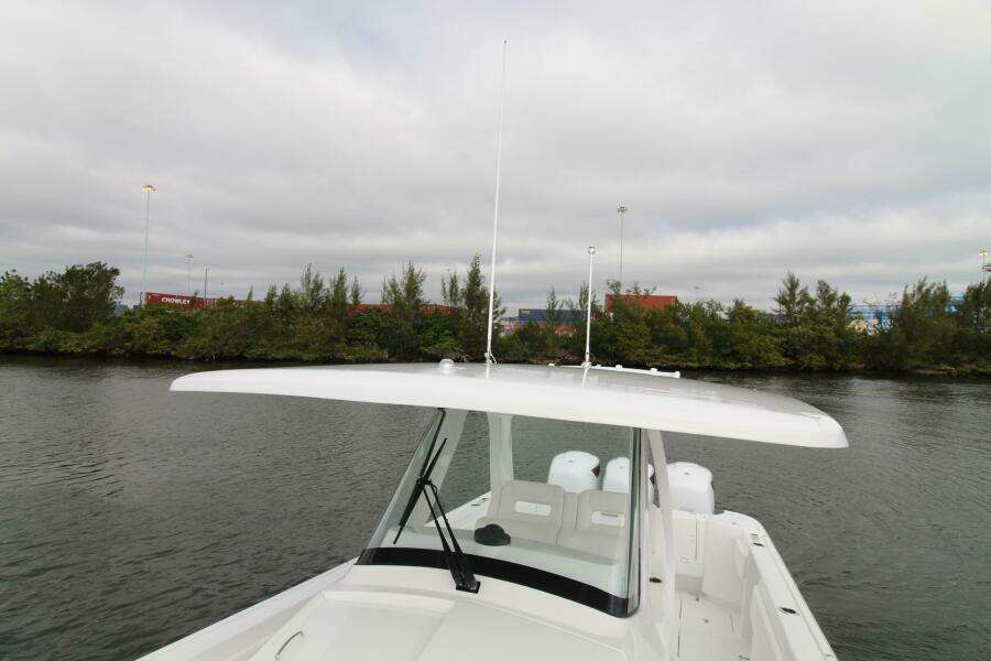 37ft Intrepid Yacht For Sale