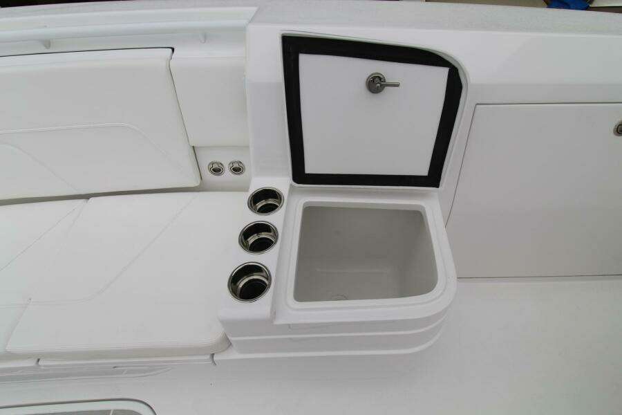 37ft Intrepid Yacht For Sale