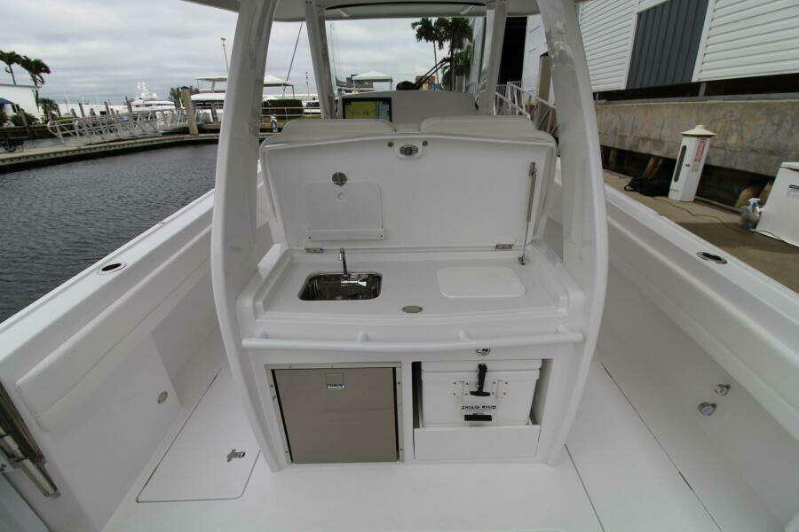 37ft Intrepid Yacht For Sale