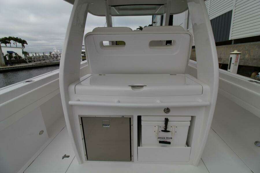 37ft Intrepid Yacht For Sale