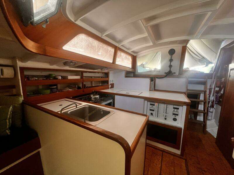 CHIMAERA 46ft Custom Yacht For Sale