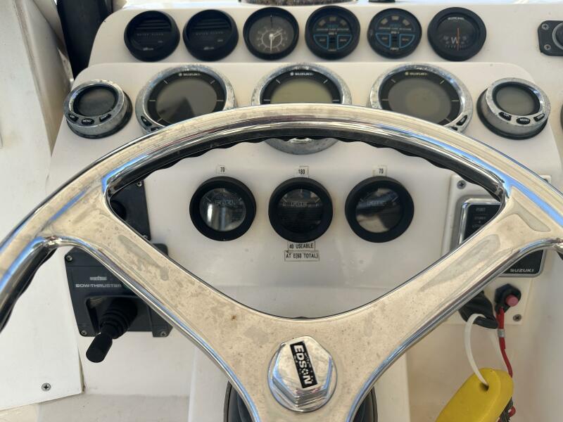 37' 1994 Intrepid 376 Walkaround