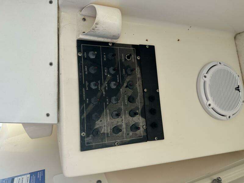 37ft Intrepid Yacht For Sale