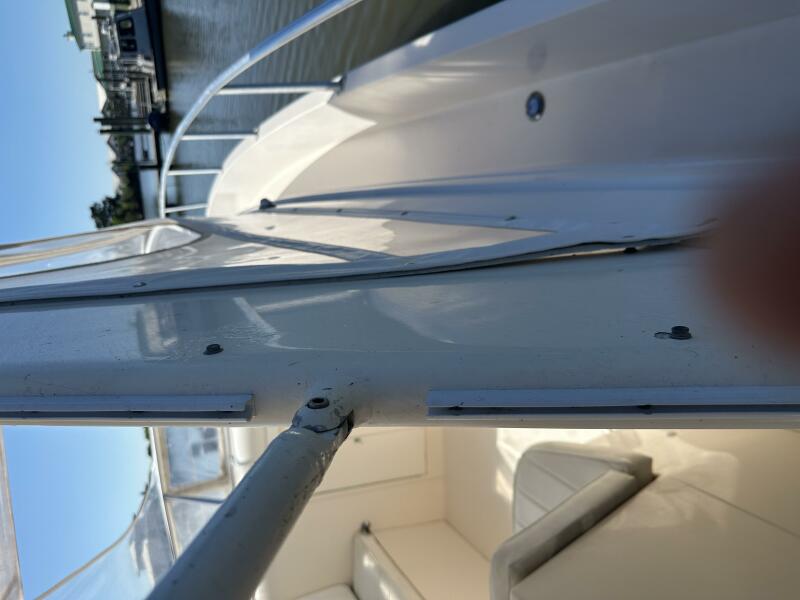 37' 1994 Intrepid 376 Walkaround