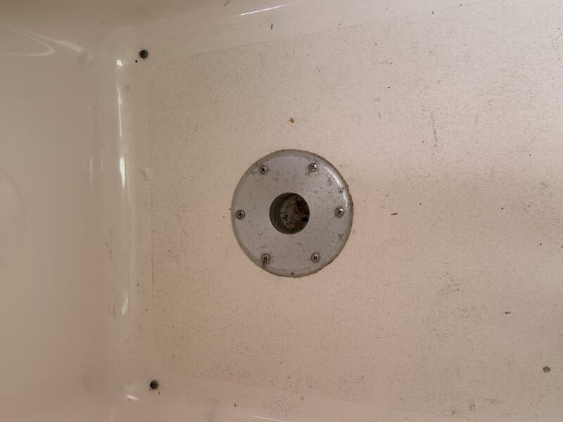 37' 1994 Intrepid 376 Walkaround