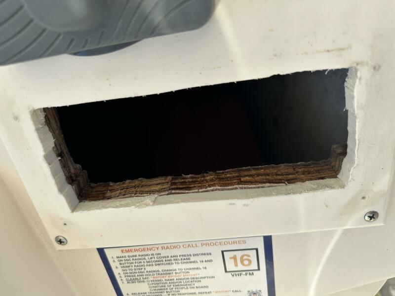 37' 1994 Intrepid 376 Walkaround