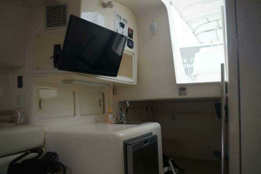 37ft Intrepid Yacht For Sale