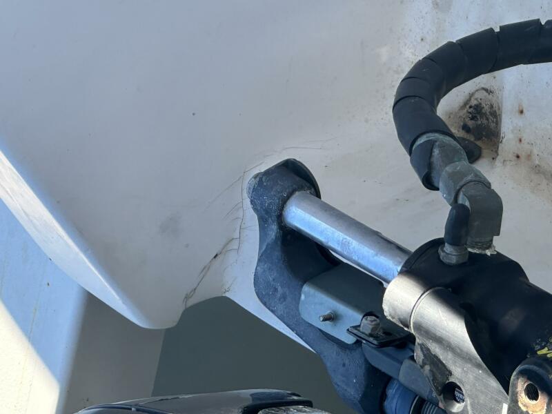 37' 1994 Intrepid 376 Walkaround