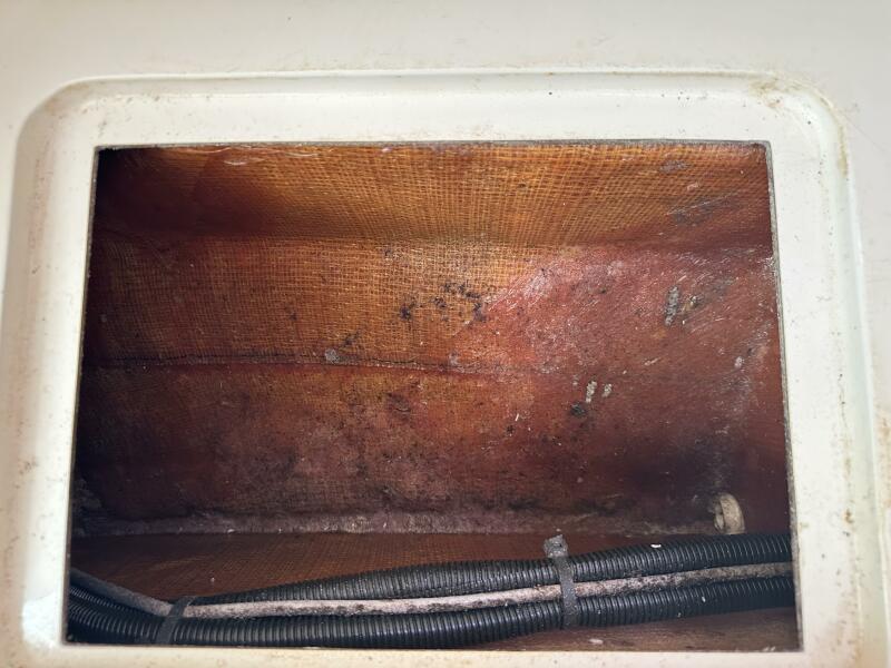 37' 1994 Intrepid 376 Walkaround