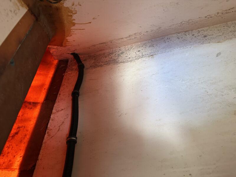 37' 1994 Intrepid 376 Walkaround