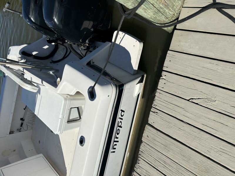 37' 1994 Intrepid 376 Walkaround