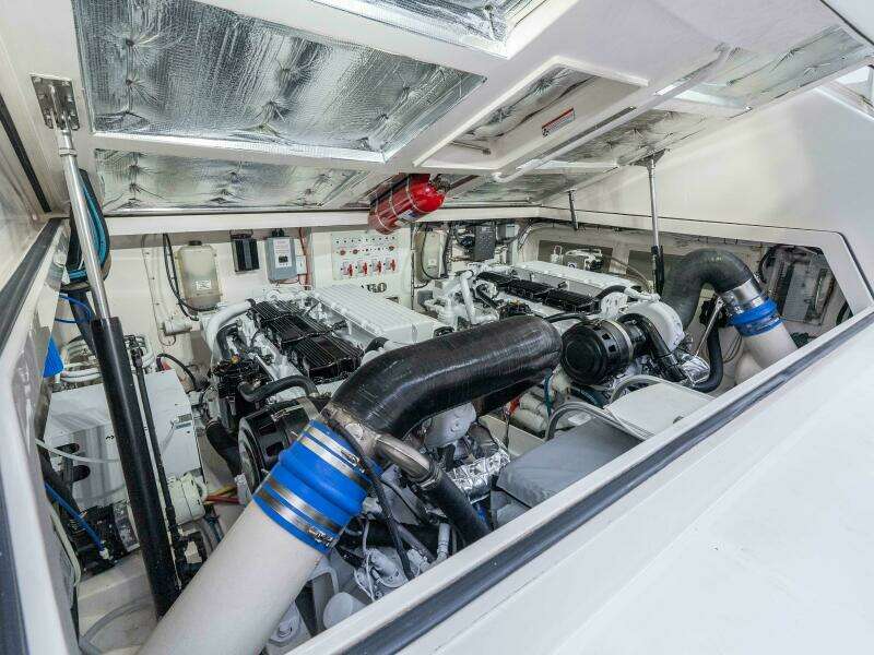 2008 Cabo 38 Express SHOW TIME 