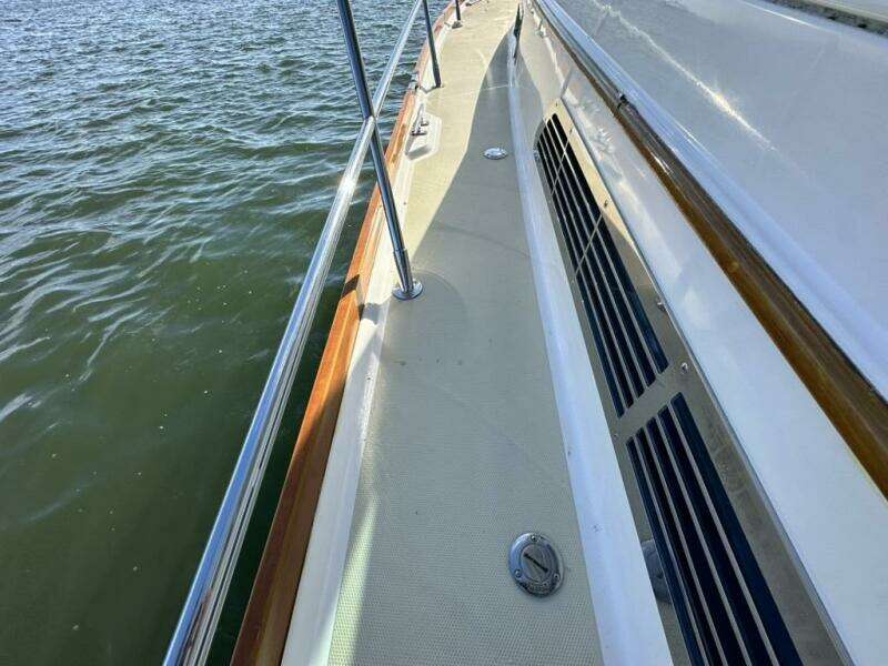 DESTINY 34ft Sabre Yacht For Sale