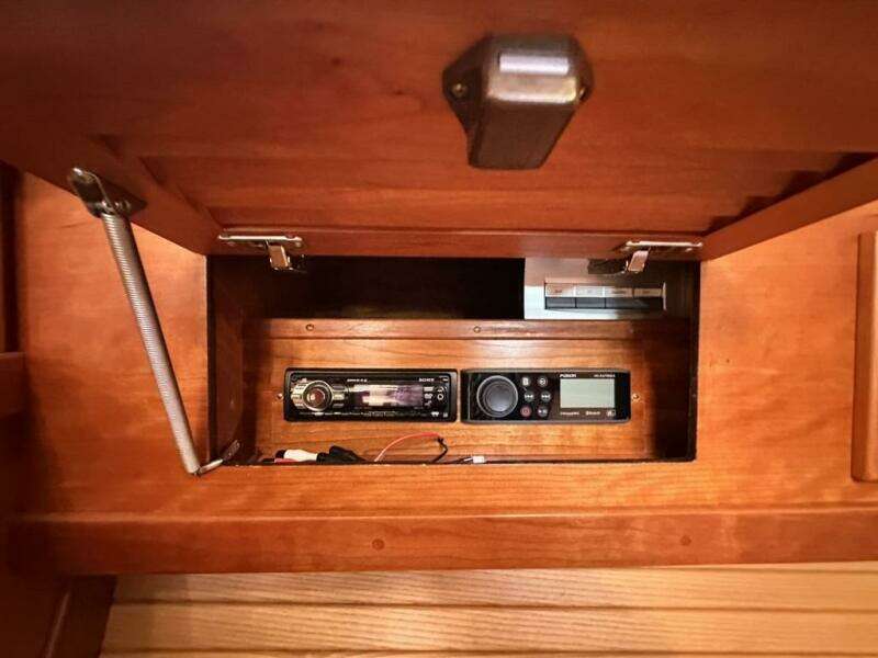DESTINY 34ft Sabre Yacht For Sale