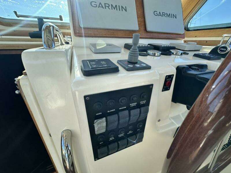 DESTINY 34ft Sabre Yacht For Sale