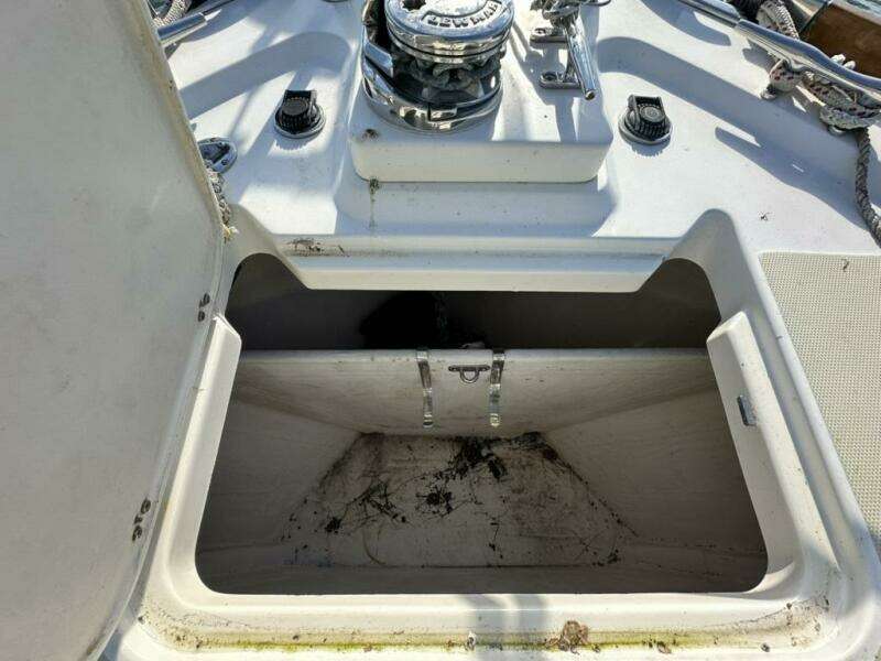 DESTINY 34ft Sabre Yacht For Sale