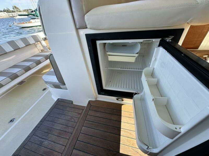 DESTINY 34ft Sabre Yacht For Sale