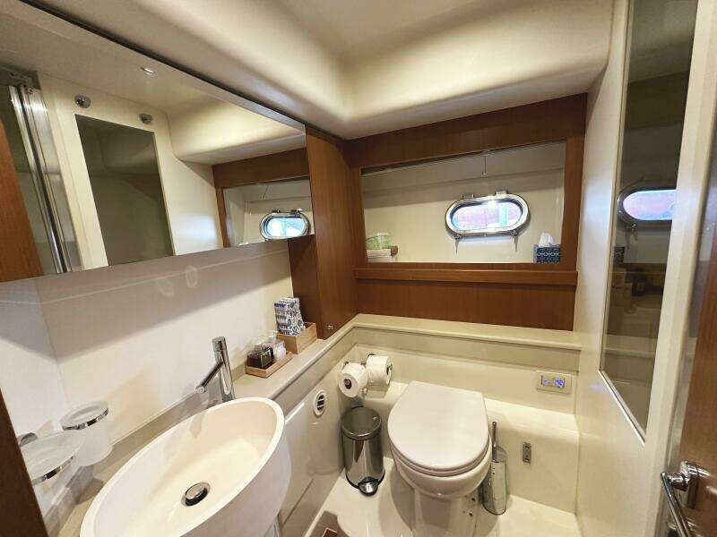 PRIMO 53ft Ferretti Yachts Yacht For Sale