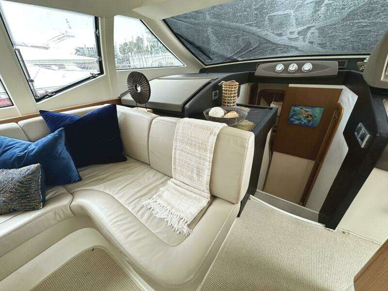 PRIMO 53ft Ferretti Yachts Yacht For Sale