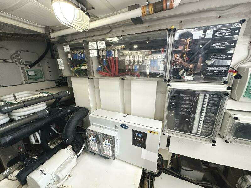 PRIMO 53ft Ferretti Yachts Yacht For Sale