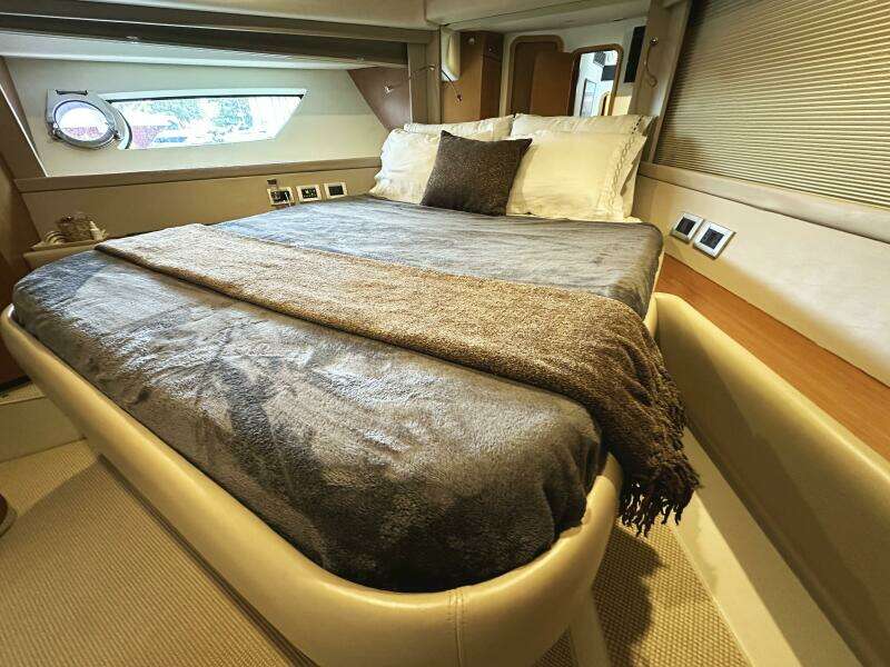 PRIMO 53ft Ferretti Yachts Yacht For Sale