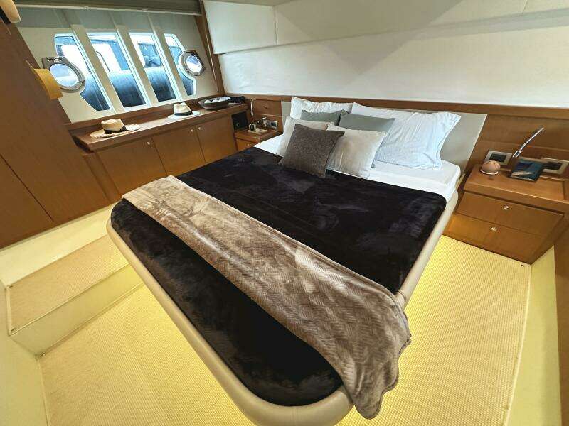 PRIMO 53ft Ferretti Yachts Yacht For Sale