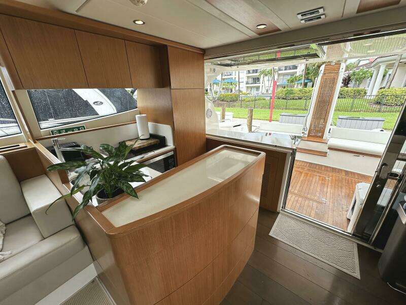 PRIMO 53ft Ferretti Yachts Yacht For Sale