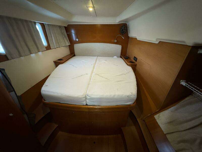 MAKANI 44ft Lagoon Yacht For Sale
