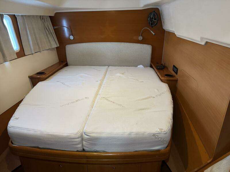 MAKANI 44ft Lagoon Yacht For Sale