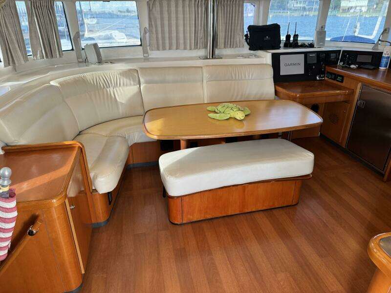 MAKANI 44ft Lagoon Yacht For Sale