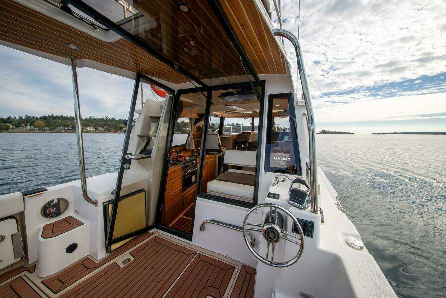 CreaMara 29ft Ranger Tugs Yacht For Sale