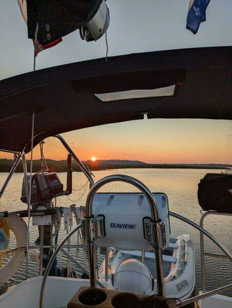 Larose des Vents V 33ft Hunter Yacht For Sale