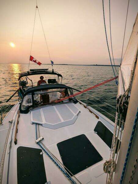 Larose des Vents V 33ft Hunter Yacht For Sale