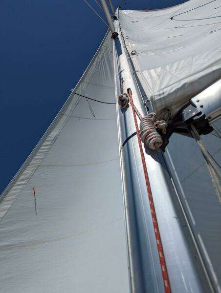 Larose des Vents V 33ft Hunter Yacht For Sale