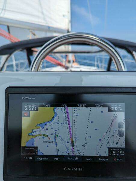 Larose des Vents V 33ft Hunter Yacht For Sale